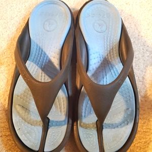 CROCS Athens Brown/Blue Flip Flops Unisex Men’s Size 12